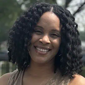 IJones_headshotcropped